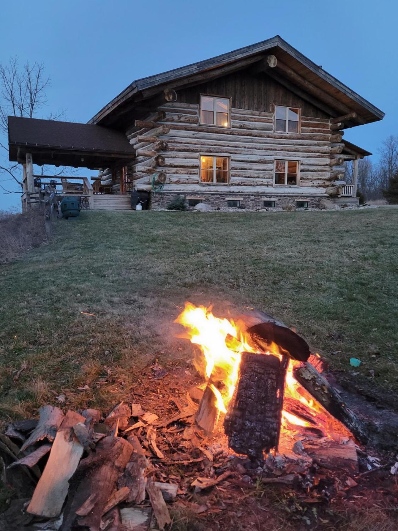Firefly Creek Lodge Livonia Екстериор снимка